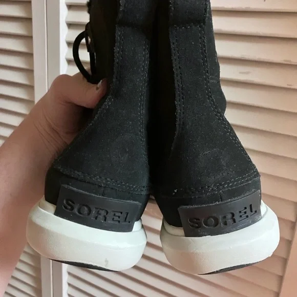 Sorel Faux Fur Waterproof Black Boots - Picture 3 of 6